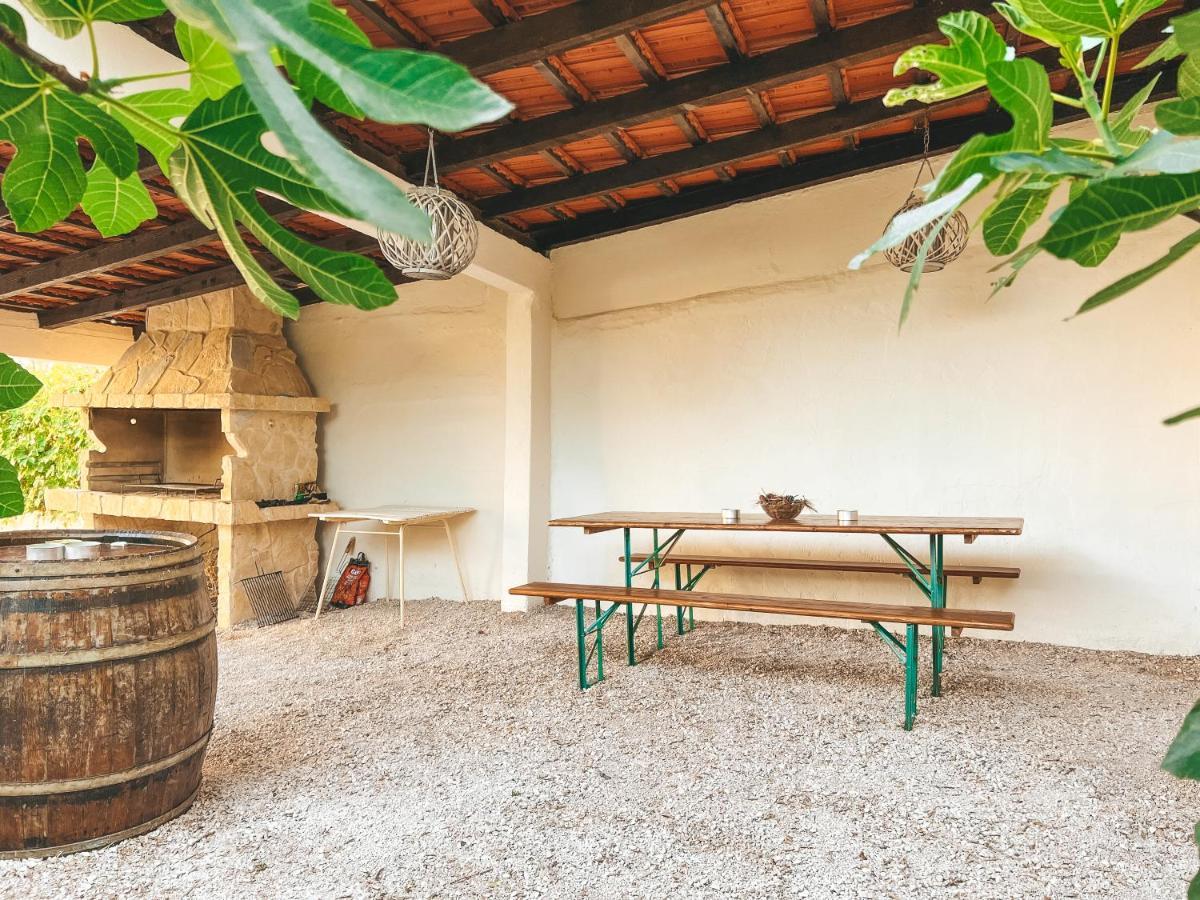 Luxury Beach Apartment W Sunset Sea Views 希贝尼克 外观 照片