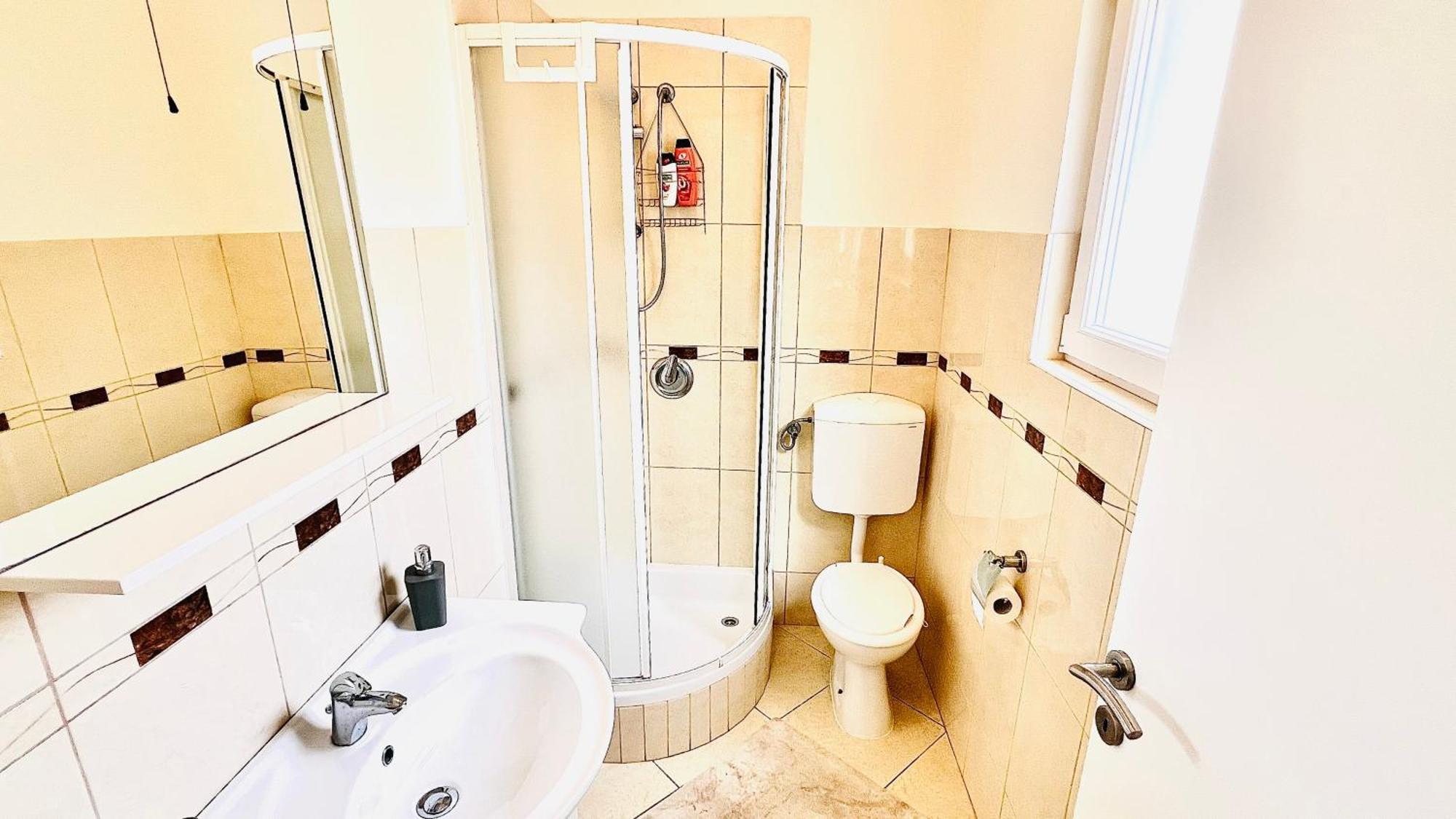 Luxury Beach Apartment W Sunset Sea Views 希贝尼克 外观 照片