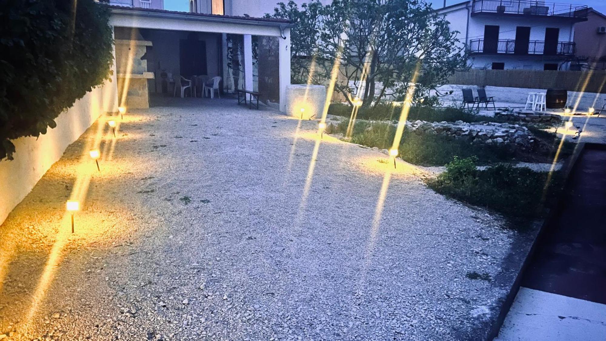 Luxury Beach Apartment W Sunset Sea Views 希贝尼克 外观 照片